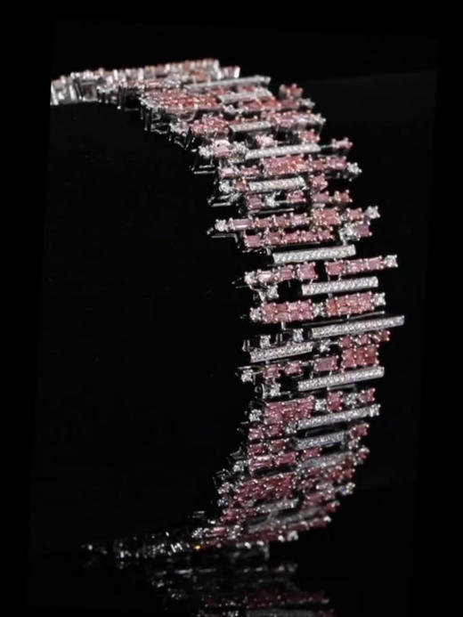 “节奏”天然粉钻手链 商品图1