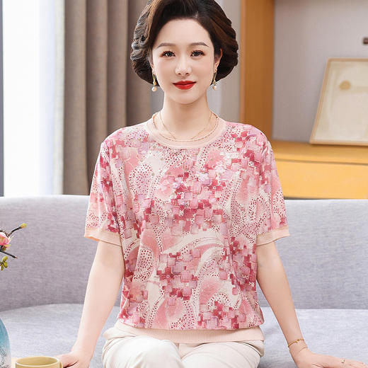 W052-2531-65-108时尚妈妈夏装新款高档冰丝小衫宽松上衣中老年女装洋气短袖T恤衫 商品图0
