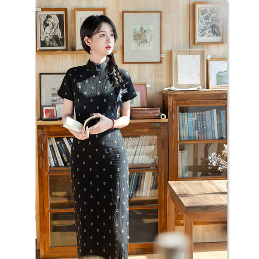 SYK11017时尚改良年轻女士棉麻绣花旗袍2025春夏新款日常修身旗袍裙 商品图3