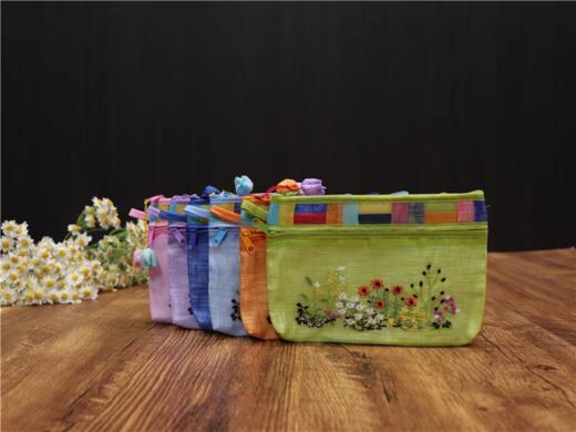 ZL民族文创韩式绣花竹节纱手工多功能包 商品图1