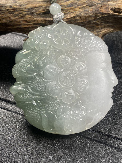 【FC0091】翡翠一念之间挂件  特色件  俏色巧雕 一念成佛一念成魔 商品图3