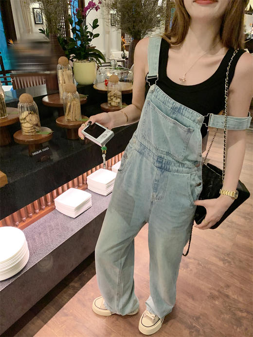 <曾小咸推荐>盐系复古减龄牛仔背带裤 日常219.99 立减120 秒杀99.99！ 商品图5