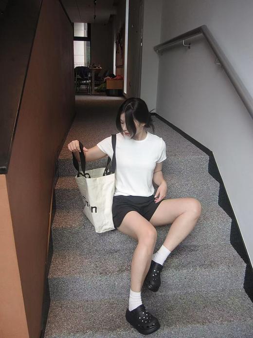 爆款回归！！简约万能打底衫， 基础圆领羊绒肤感row短袖T恤！不退可换～ 商品图8