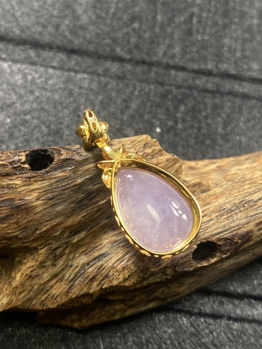 【FC0102】18K镶嵌翡翠紫水滴吊坠  饱满无裂 款式精美 优雅美观 商品图3