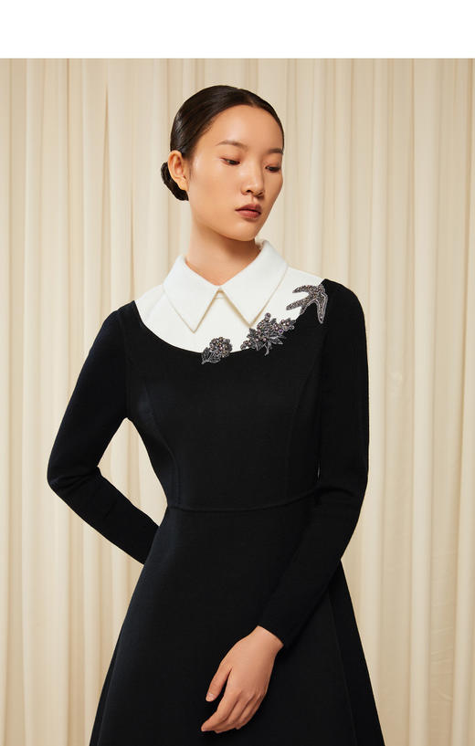 2楼歌中歌连衣裙吊牌价8990 商品图0