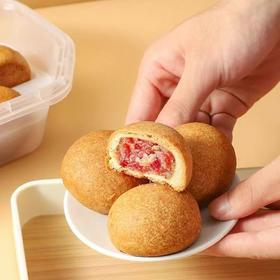 【贵州酱香月饼】从“酒心”到“酱香”，贵州月饼的独特基因，赋予味觉基底，月饼中常以蒸馏酒的“酱香”为灵魂