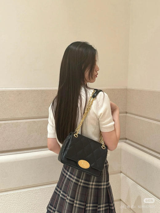 82-1 独家圆正 又年轻干练 显贵高级 BBR精纺羊毛 女款翻领polo衫 好穿cry 商品图6