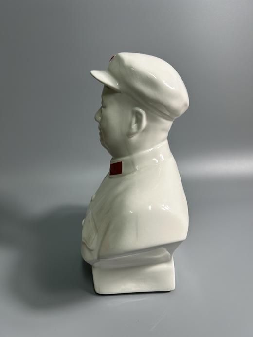 伟人瓷像毛主席四个伟大红字 商品图3