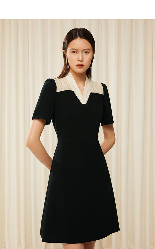 2楼歌中歌连衣裙吊牌价4390 商品图1