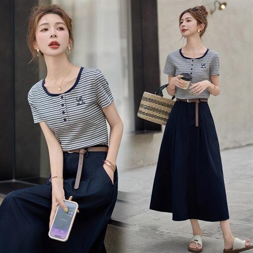 FY2587时尚休闲套装女2025夏季新款超火一整套条纹T恤休闲半身裙两件套 商品图1