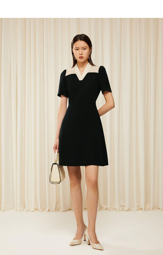 2楼歌中歌连衣裙吊牌价4390 商品图0