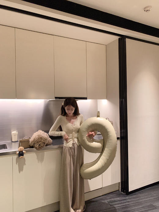 金蘑菇菇 松弛且快乐 怎么穿都有好身材耶/ 钩花毛衣 商品图10