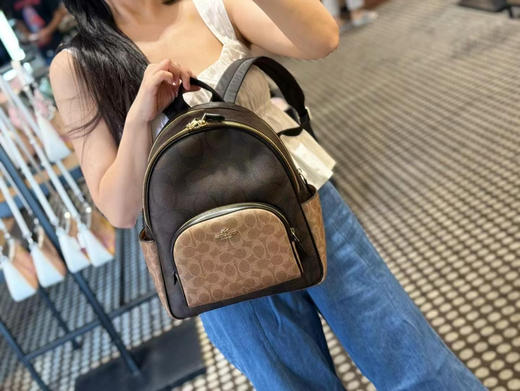 ✨限时折扣1499直邮到手 Coach 经典款中号Court backpack双肩包，老花拼色，双层拉链款，大小正合适，容量大，尺寸约35*21*8cm 商品图7