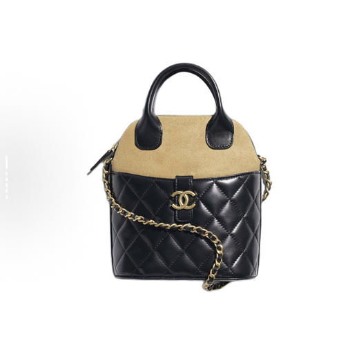 顶级免税版 VIP专柜体验 收到即官网同样  CHANEL香奈儿 25A手工坊竖款贝壳包 简约酷飒风，麂皮拼色很是独特～链条斜挎手提即慵懒又精致～ 出街背它，走路都带“飒”感 商品图0