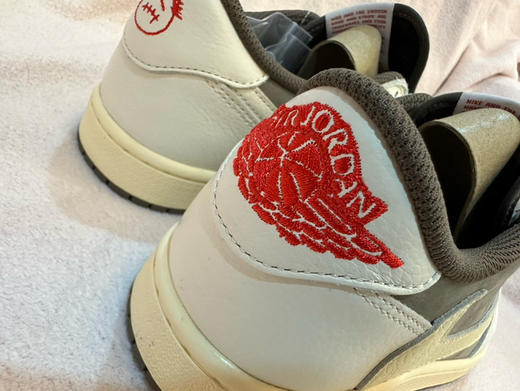 AJ1低帮篮球鞋   自己备注号码颜色 商品图11