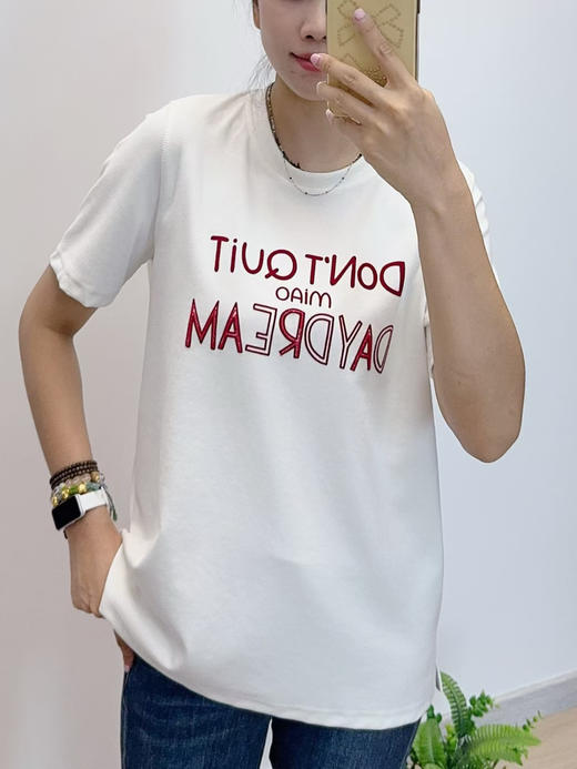 水淼2025秋新款高弹休闲字母钉珠T恤1248 商品图2