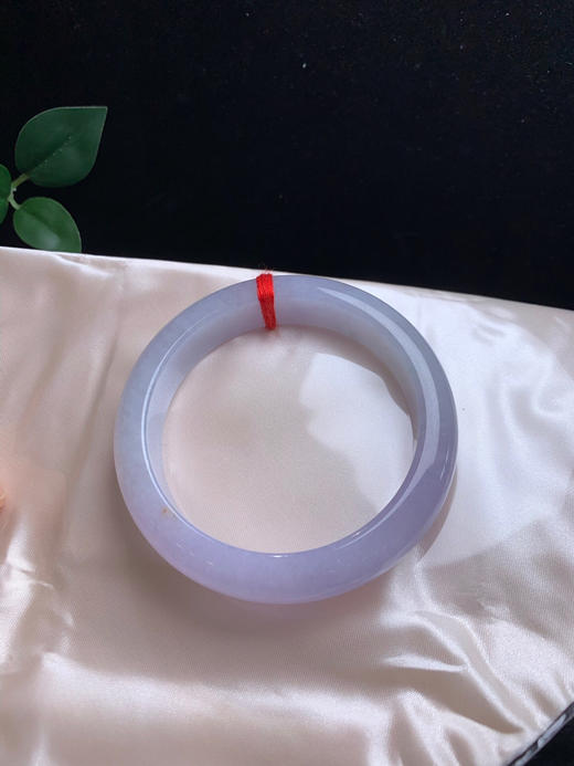 620650，57.5紫罗兰手镯。条形很好，大半圈粉紫底，粉粉嫩嫩的，局部带点点洒金 商品图4