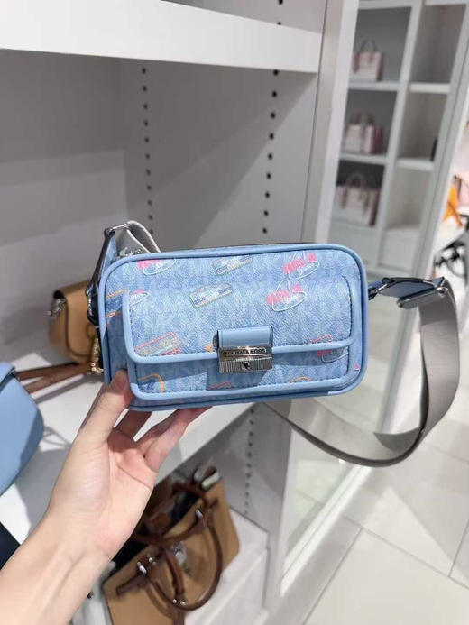 迷你💰850🇺🇸包邮✈️MK新款bradshaw邮差包😍非常实用经典！宽肩带设计 舒适度更赞！非常好看百搭的款式！ 商品图2