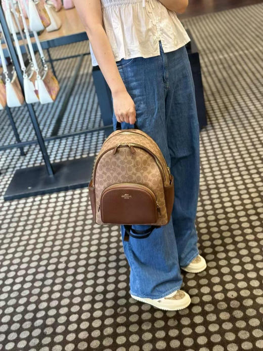 ✨限时折扣1499直邮到手 Coach 经典款中号Court backpack双肩包，老花拼色，双层拉链款，大小正合适，容量大，尺寸约35*21*8cm 商品图4