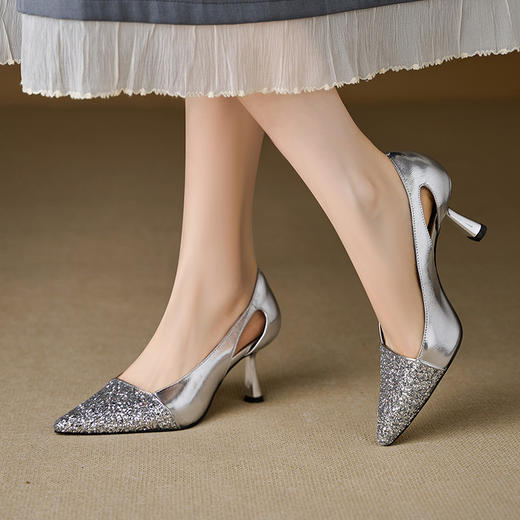 【预售5天】法式亮片真皮尖头浅口高跟鞋女百搭春秋细跟单鞋一脚蹬工作小皮鞋XKDY&X6063 商品图1