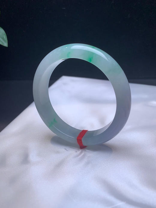 620654，55 冰春彩手镯，飘清新绿，带淡粉紫底 商品图3