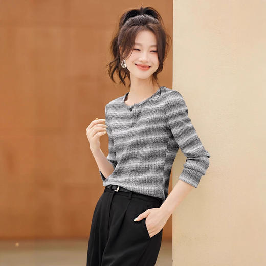 欧货高端大牌设计感撞色条纹亲肤长袖针织衫2025夏季套头冰丝上衣 商品图1