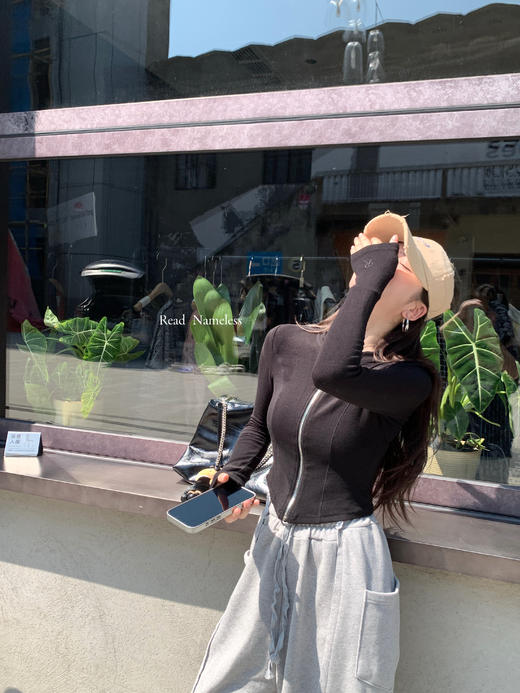 Read Nameless/黑色瘦瘦拉链上衣 2025/8/4 商品图14