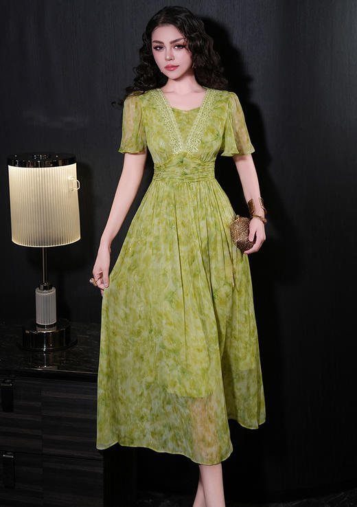 FM 65893蕾丝边印花连衣裙法式淑女减龄收腰V领超仙大码裙 商品图4