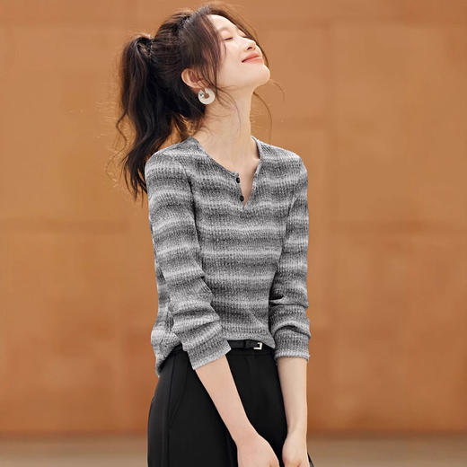 欧货高端大牌设计感撞色条纹亲肤长袖针织衫2025夏季套头冰丝上衣 商品图2