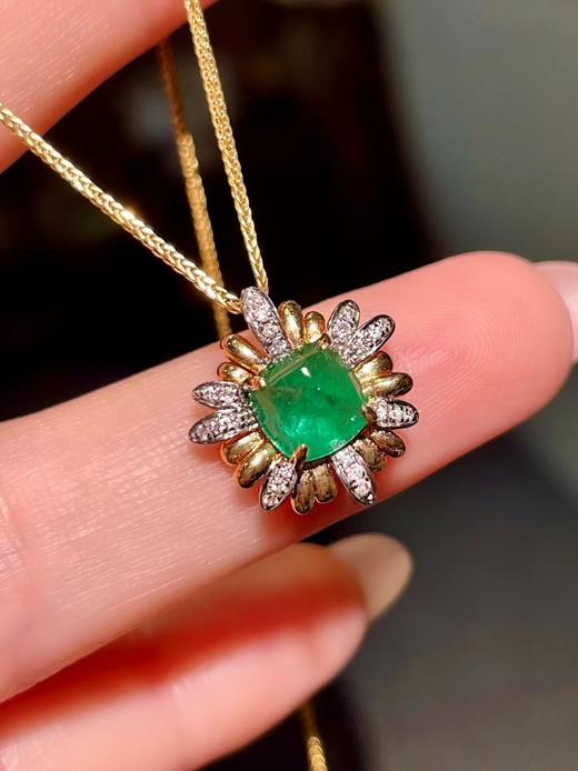 1.5ct糖塔祖母绿吊坠 商品图2