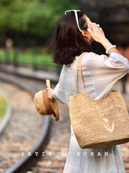 PETIT SCHAN小闪 BAG#008 summer in Southern France 南法之夏 拉菲草法式纯手工编织包 商品图4