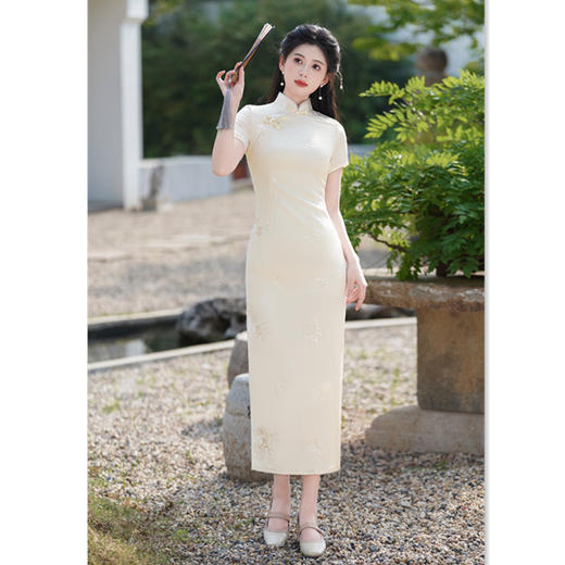 GX清纯素雅年轻款锦缎刺绣长款旗袍2025夏新款复古国风日常可穿旗袍 商品图0