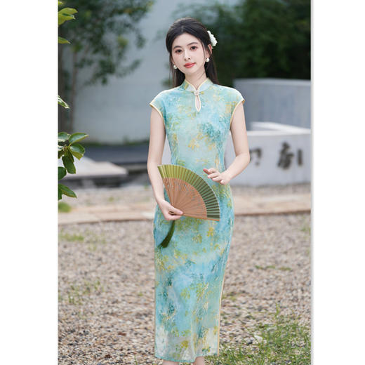GX时尚改良年轻款植绒印花旗袍2025夏季新款新中式国风收腰显瘦旗袍 商品图2