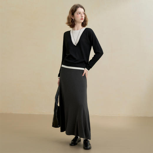 西遇撞色叠穿假两件长袖针织衫女秋季宽松显瘦内搭套头毛衣V2751163 商品图1