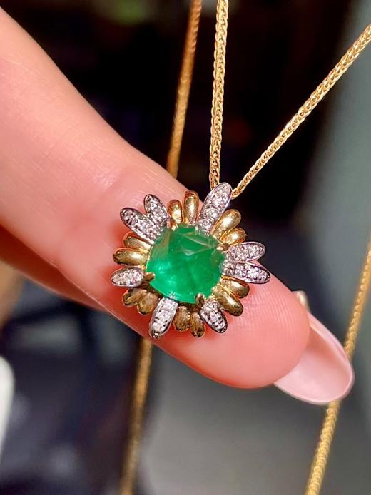 1.5ct糖塔祖母绿吊坠 商品图3