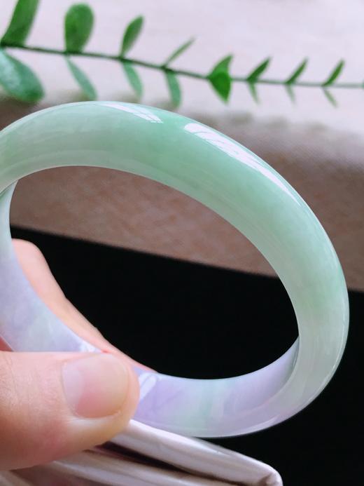 56圈口正圈翡翠手镯 商品图1