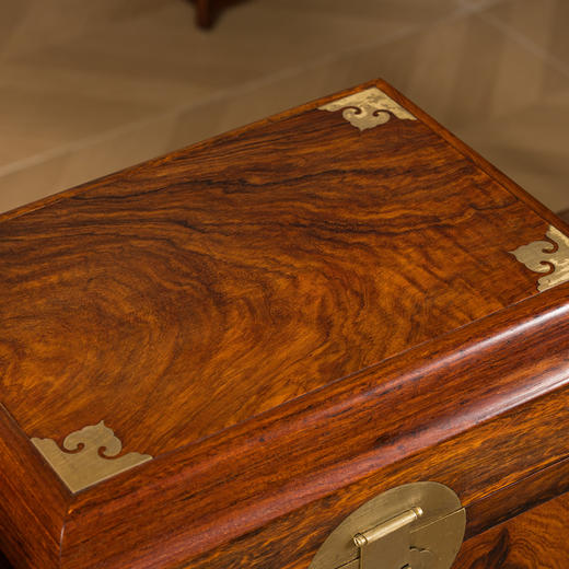 黄花梨盝顶官皮箱（一对） 商品图4