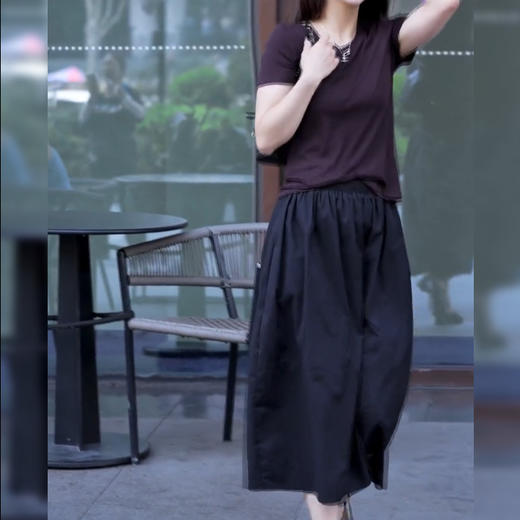 X179+Q312【套装】纯色遮肚夏季短袖上衣搭高腰休闲半身裙套装 商品图1