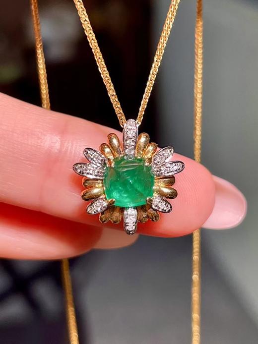1.5ct糖塔祖母绿吊坠 商品图0