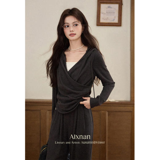 鹿向南「贝加尔岸」深灰色长袖连帽T恤休闲裤套装女秋新款两件套 商品图2