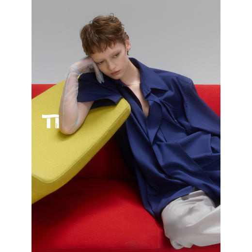 启世录TIWILLTANG“峻陵隐渊”5.0品牌明星同款立体门襟短袖衬衫 商品图3