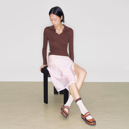 lost in echo2025秋冬新款羊毛POLO领镂空针织修身显瘦长袖打底衫 商品图2