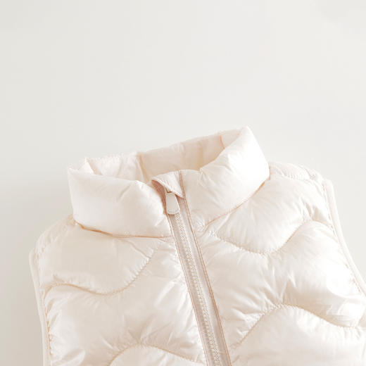 马克珍妮男女童轻盈保暖羽绒马甲2025年秋冬新款550957 商品图3