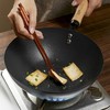 日本绣渤意神田小铁神·轻量窒化小铁锅铁神系列三代纤维纹中式炒锅26cm(含锅盖)99.5%高纯度精铁锻造离子渗氮不易生锈0涂层不易粘颠锅翻炒不怕摔基地直邮 商品缩略图5