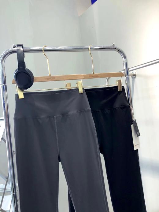 点此购买 LULU露露柠檬女士瑜伽运动打底裤阔腿喇叭裤 ly 326037 商品图9