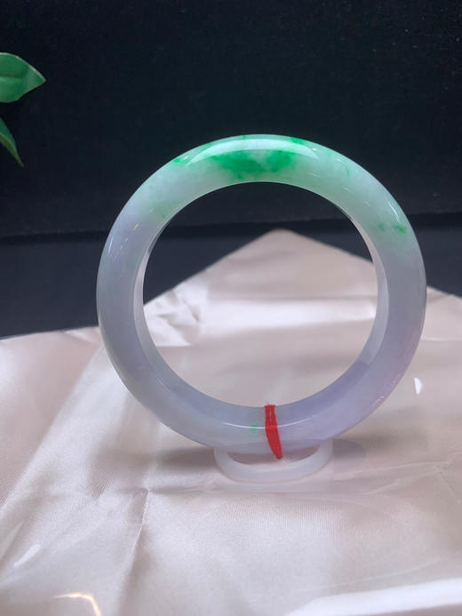 620665，60.8 辣绿大圈口手镯，色辣。淡春彩 商品图3