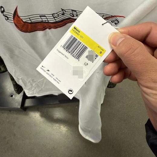 NIKE/耐克 男士夏季图案印花运动休闲透气百搭圆领短袖T恤 商品图3