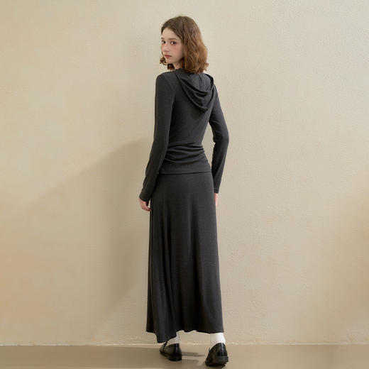 西遇慵懒风软糯针织裙女秋季大裙摆遮胯显瘦百搭休闲半身裙V2651134 商品图4