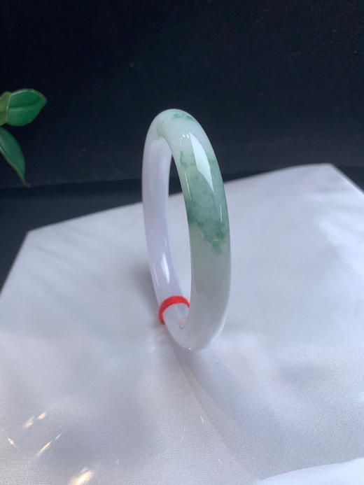 620664，55.3飘花细圆条 ，底妆均匀细腻，一截清新飘花，干净，很素雅 商品图3