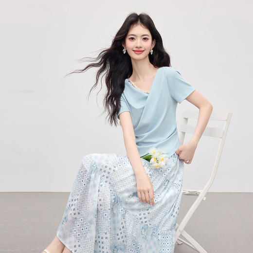 【周末秒杀】熙世界夏日独特漂亮套装裙女装新款收腰T恤印花蛋糕半身裙两件套 商品图4